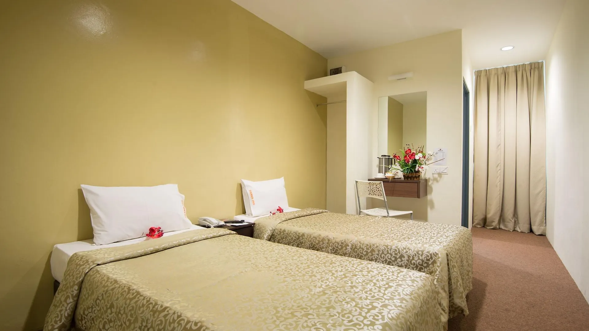 Grand Inn Hotel - Macalister Road George Town 0*,  Malaysia