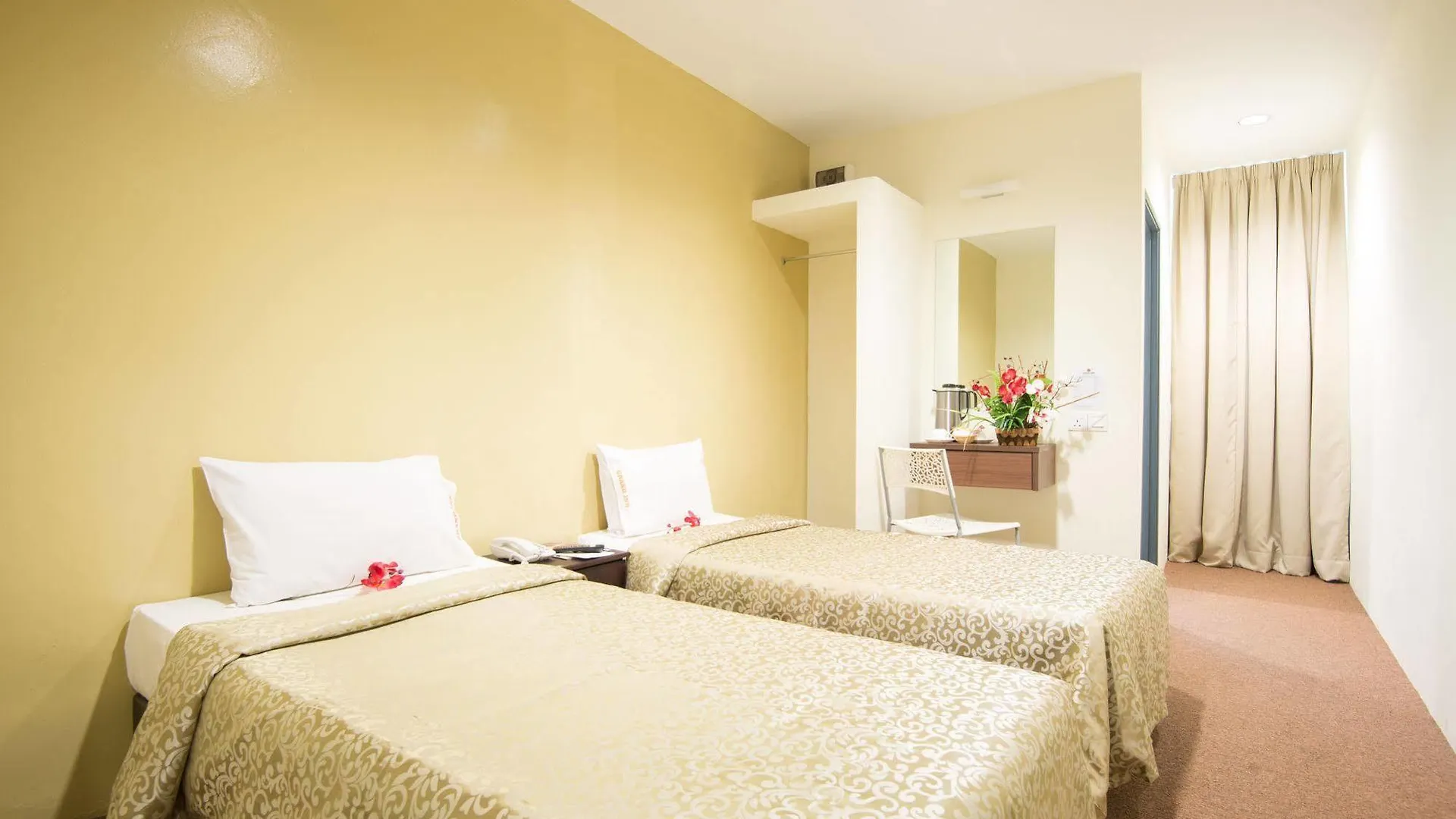 Grand Inn Hotel - Macalister Road George Town